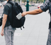 留学先の寮で注意したい盗難について